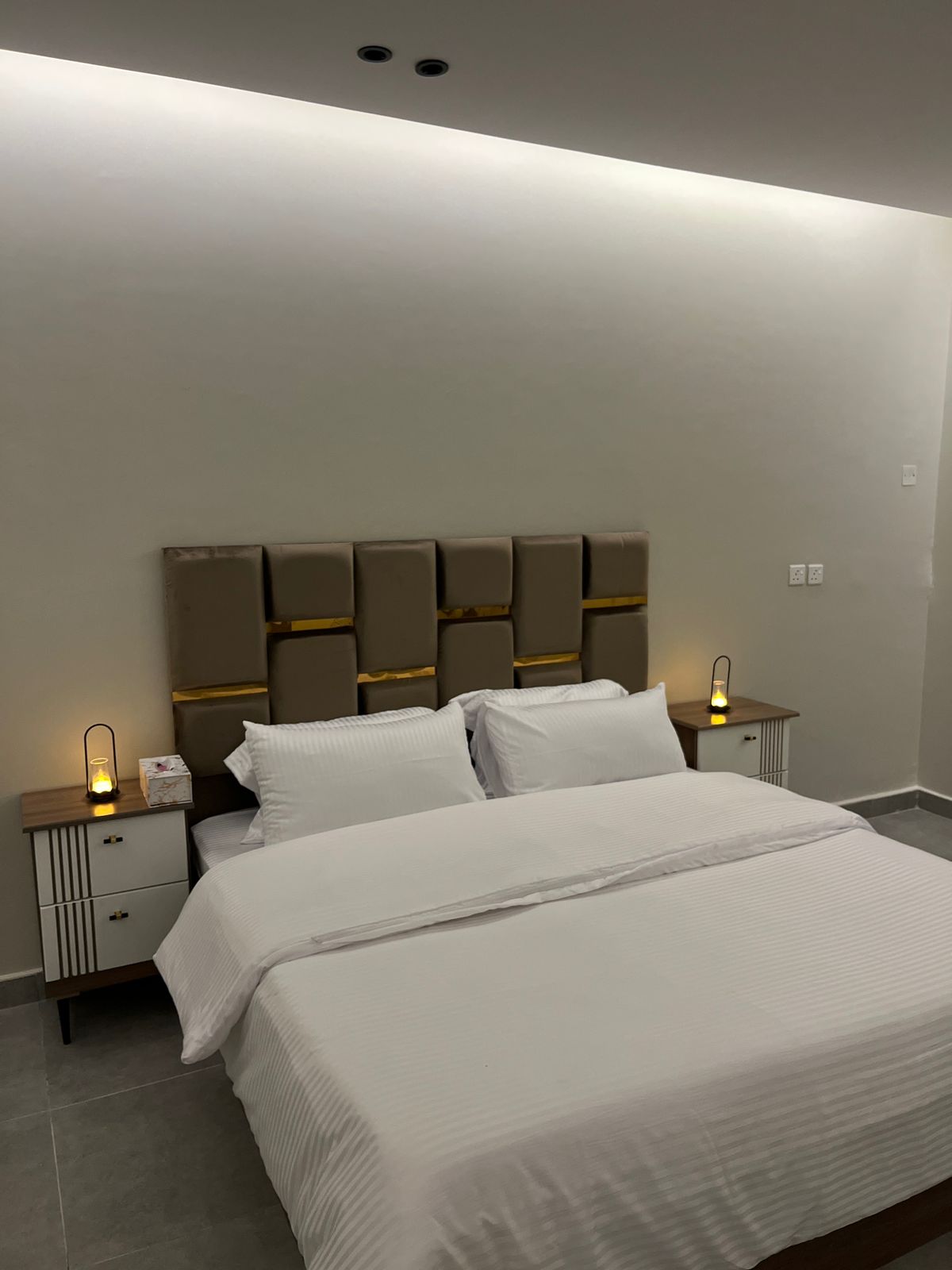 شقة مميزة في حي الازدهار 104