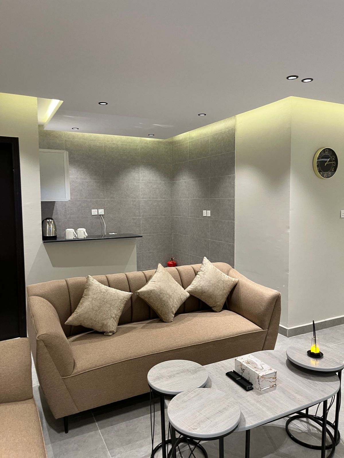 Distinctive apartment in Al-Izdihar 104