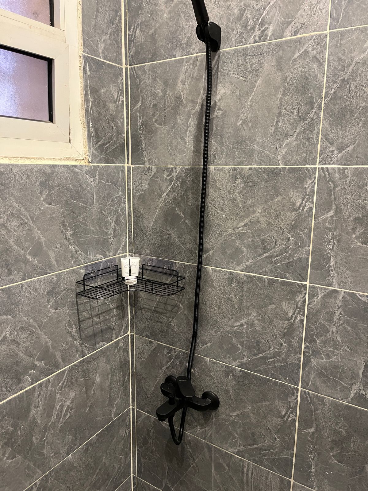 استديو راقي في حي الياسمين 113