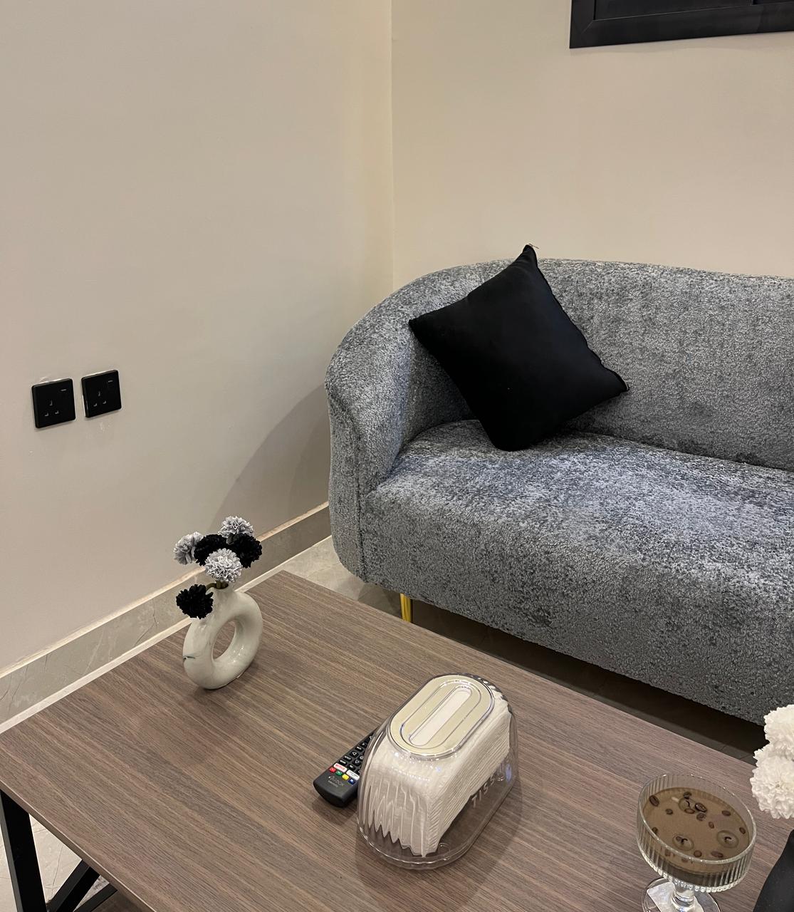 A distinctive apartment in Al-Falah 114 neighborhood.