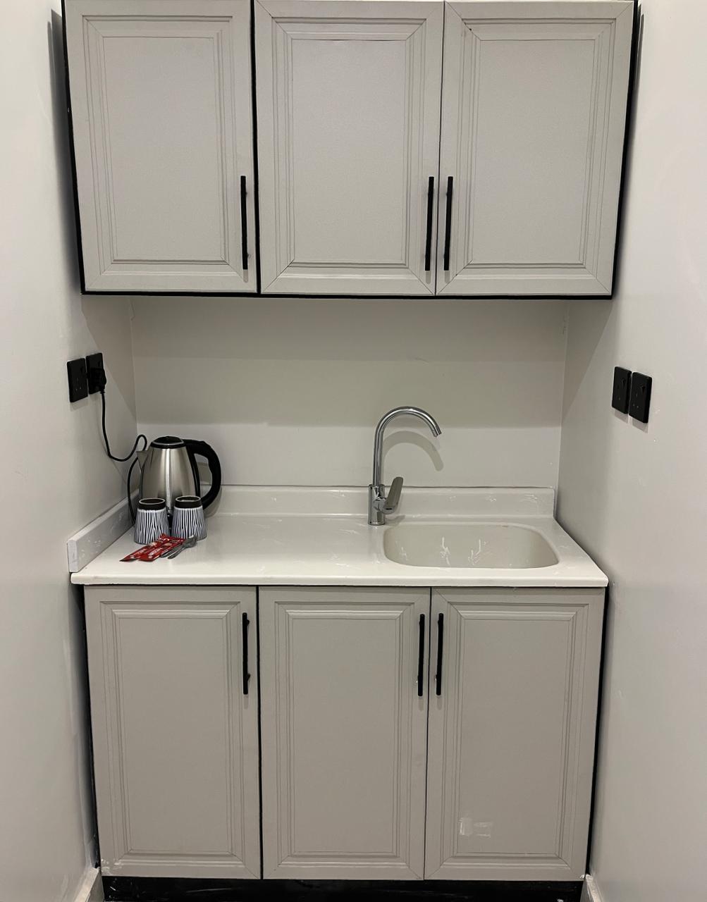 A distinctive apartment in Al-Falah 114 neighborhood.