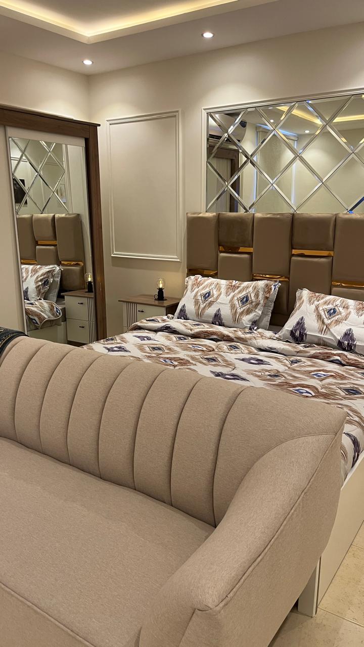 استديو بسرير ماستر وجلسة في حي الصحافه 102