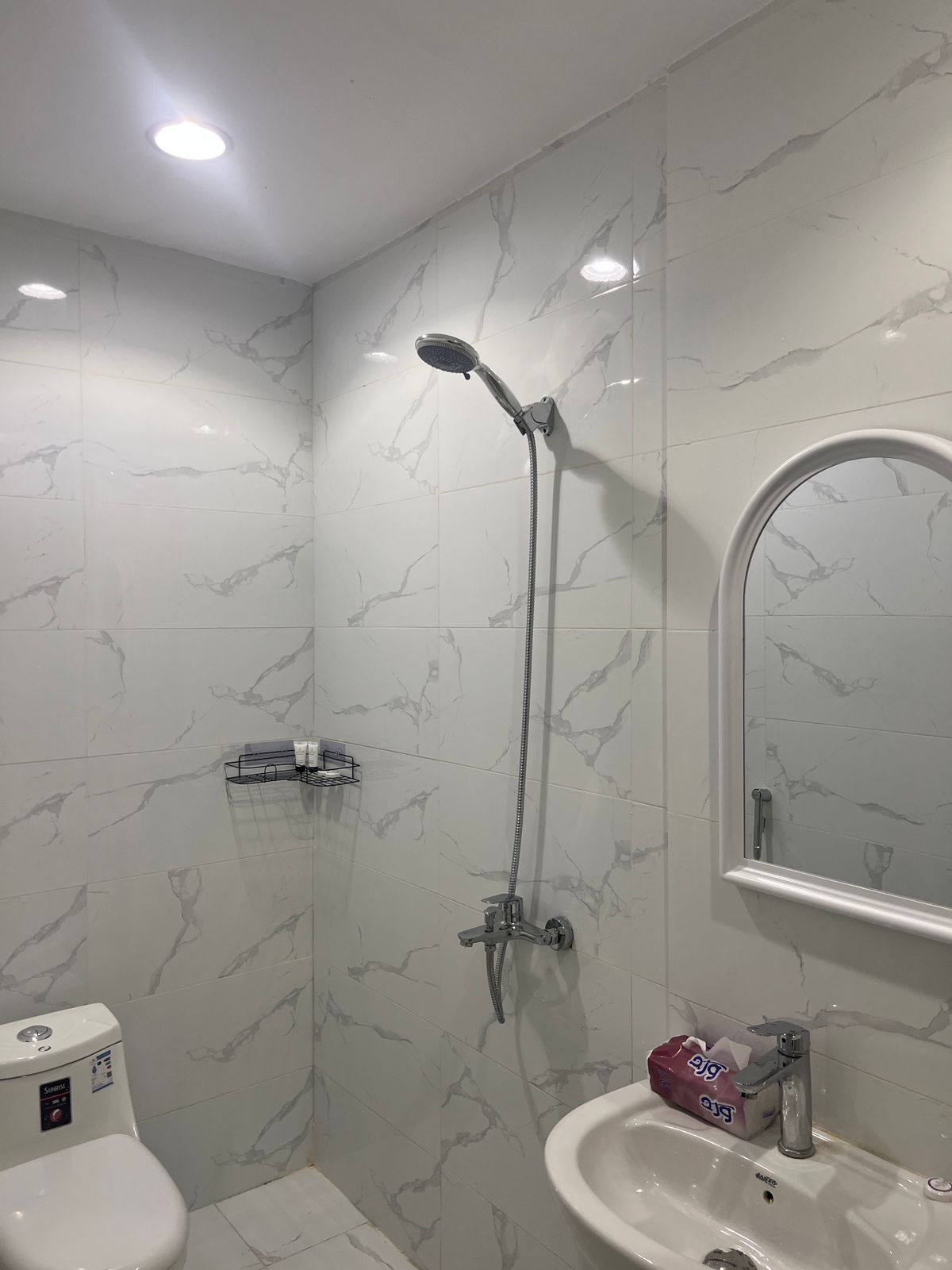 Distinctive apartment in Al Yasmeen district 107